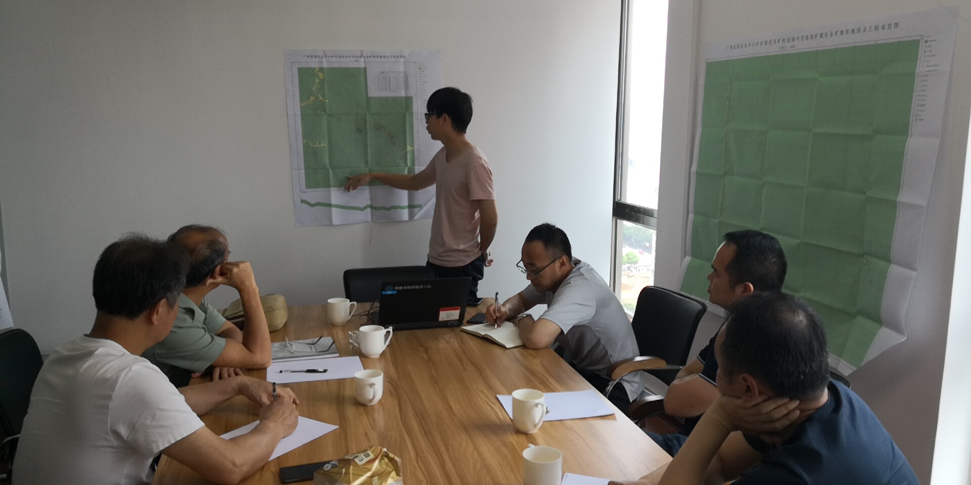 公司部技术沟通会议(图1)